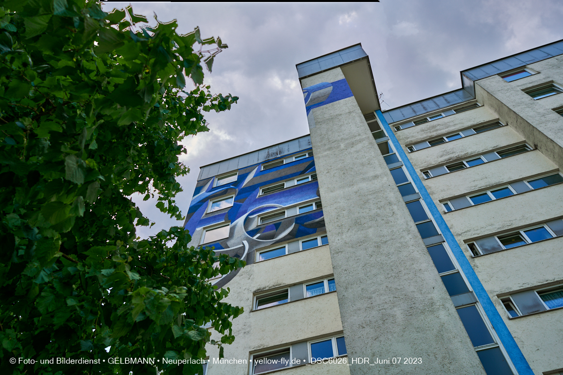 07.06.2023 - Graffiti aus der Luft und Ebene am Karl-Marx-Ring in Neuperlach